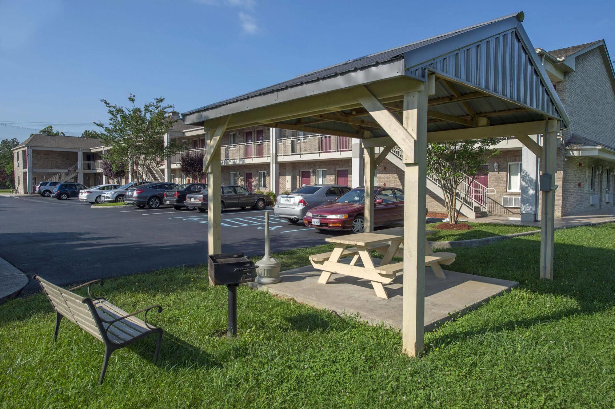 Affordable Corporate Suites Of Lynchburg Exterior photo